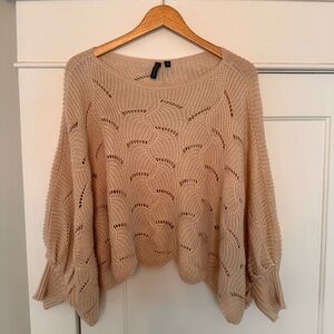 Moon & Madison Open Knit Crop Oversized Sweater beige XS Scalloped